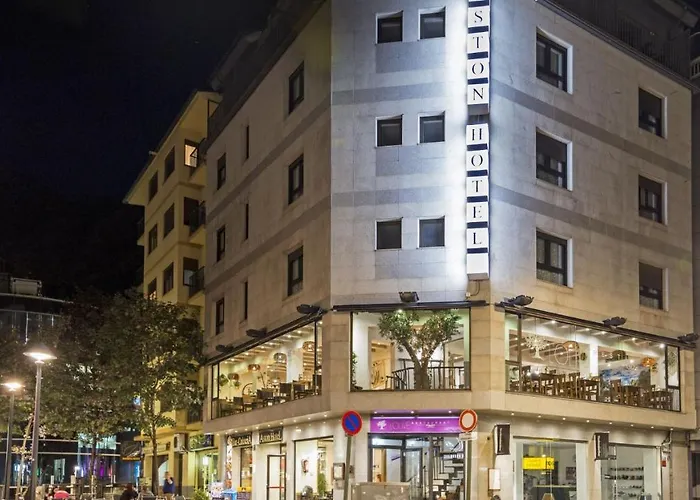 Hotel barato: Aston Hotel